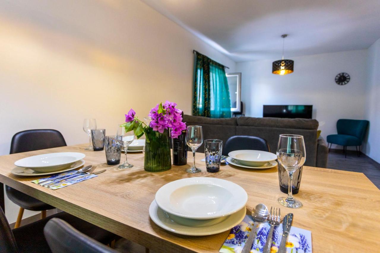 City Apartment Nora, Old Town Located, Free Parking Makarska Buitenkant foto