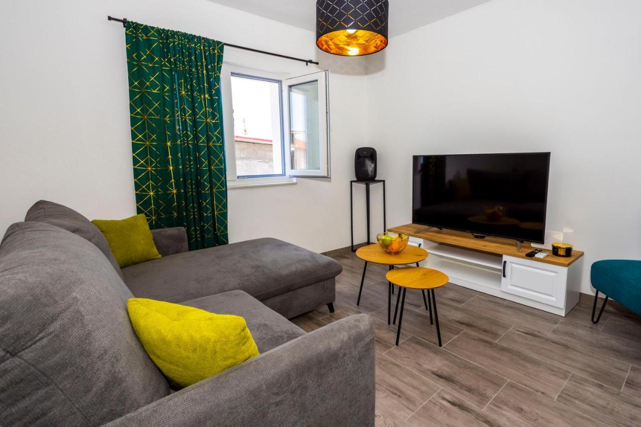 City Apartment Nora, Old Town Located, Free Parking Makarska Buitenkant foto