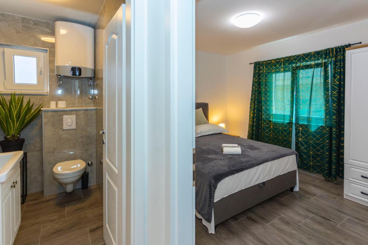 City Apartment Nora, Old Town Located, Free Parking Makarska Buitenkant foto