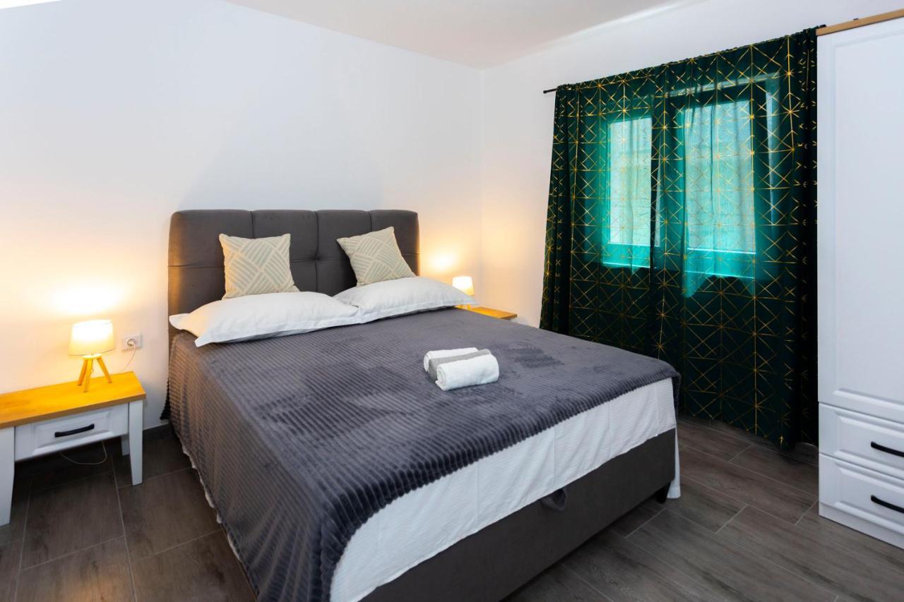 City Apartment Nora, Old Town Located, Free Parking Makarska Buitenkant foto