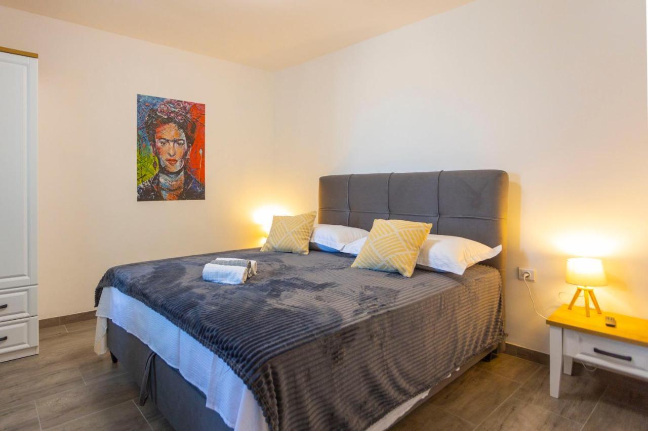 City Apartment Nora, Old Town Located, Free Parking Makarska Buitenkant foto
