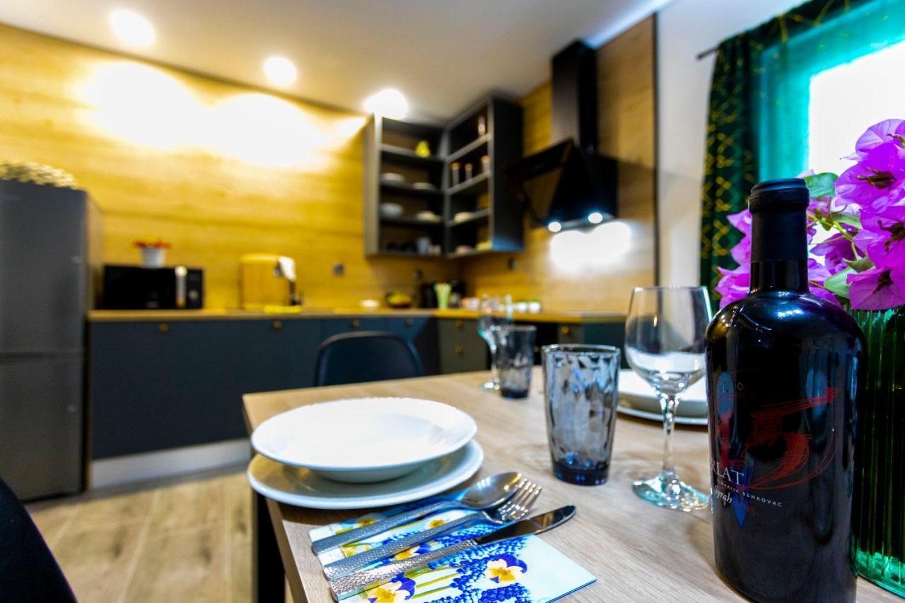 City Apartment Nora, Old Town Located, Free Parking Makarska Buitenkant foto
