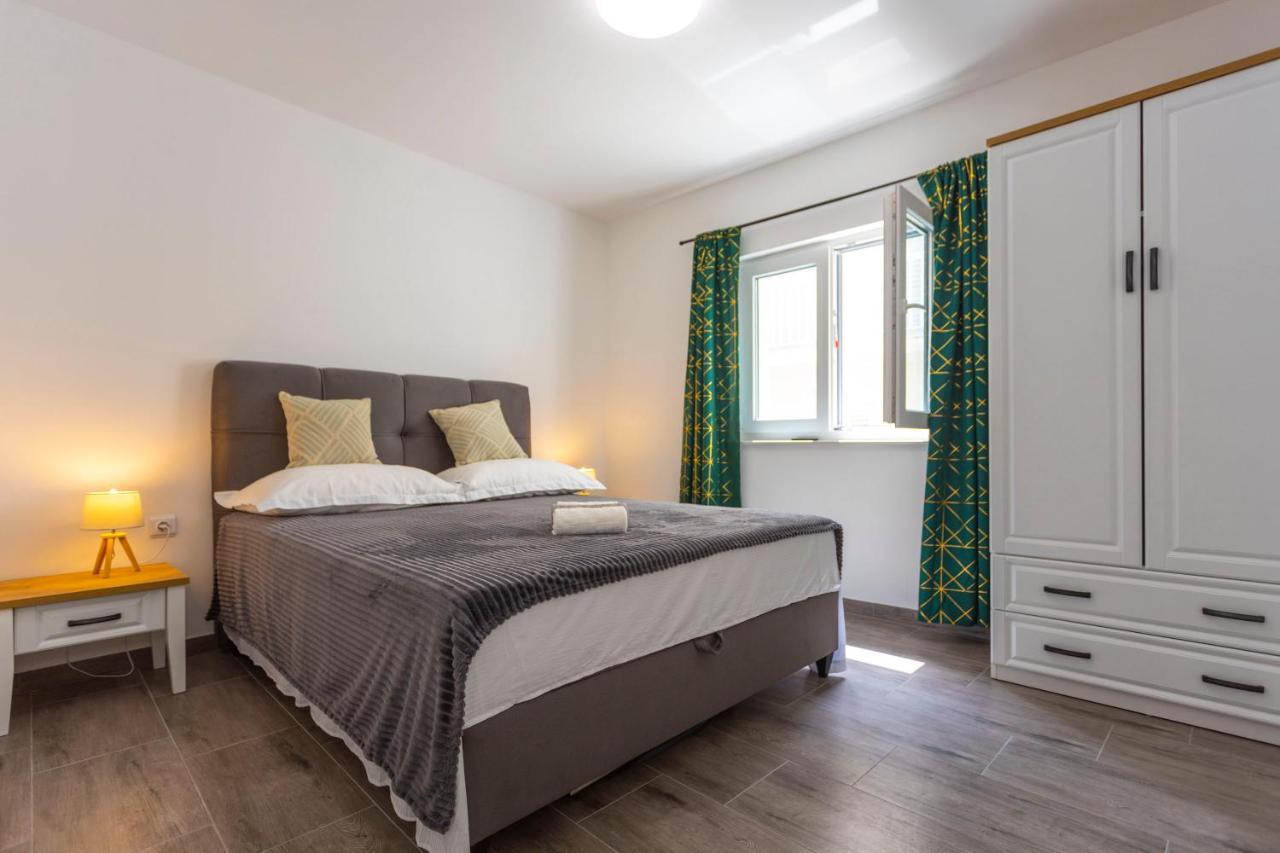 City Apartment Nora, Old Town Located, Free Parking Makarska Buitenkant foto